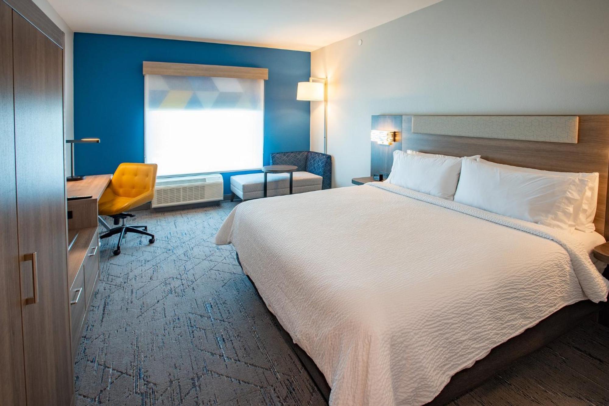 Holiday Inn Express & Suites Pensacola Airport North - I-10 By Ihg Ferry Pass 外观 照片