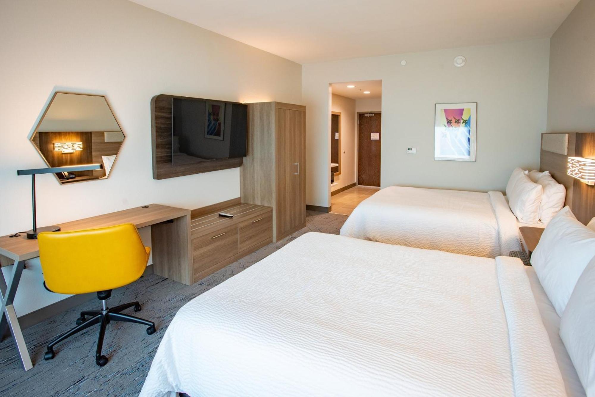 Holiday Inn Express & Suites Pensacola Airport North - I-10 By Ihg Ferry Pass 外观 照片