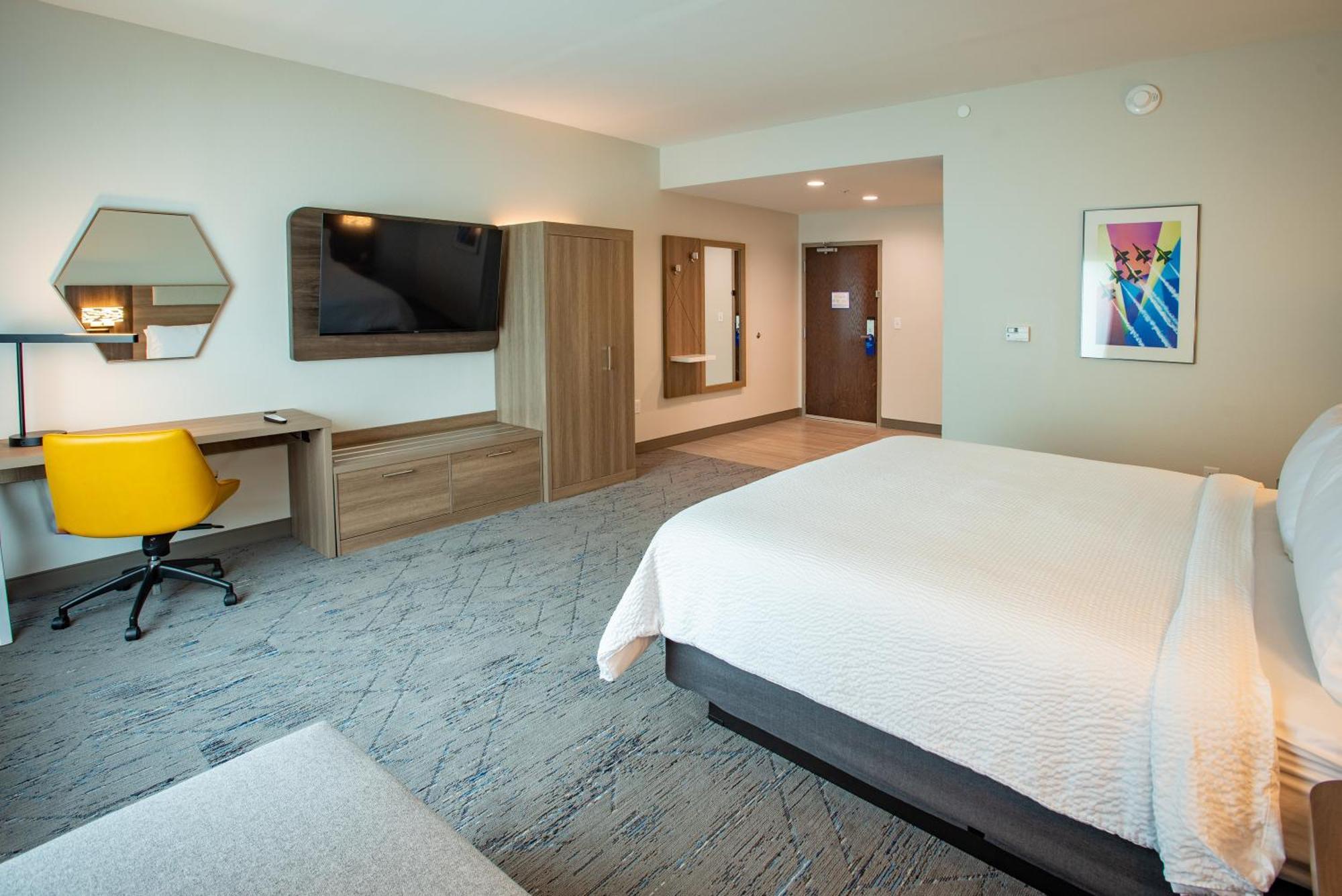 Holiday Inn Express & Suites Pensacola Airport North - I-10 By Ihg Ferry Pass 外观 照片